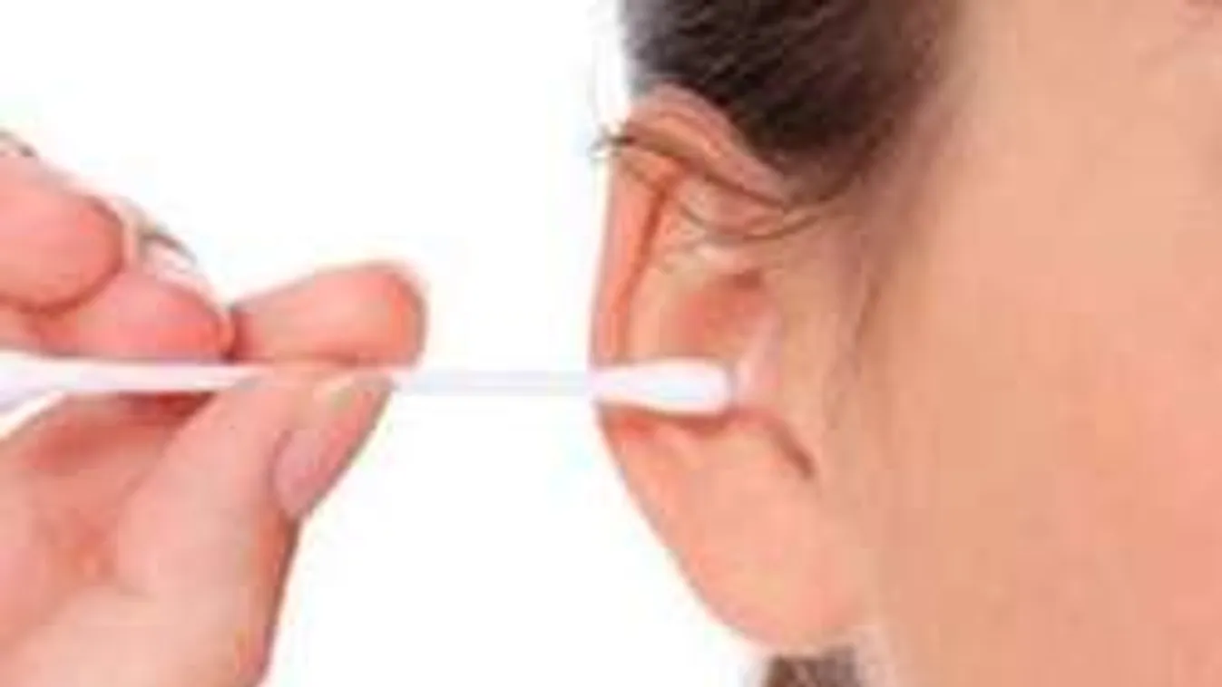 Te is szereted pálcikával pucolni a füled? Ne tedd, veszélyes!