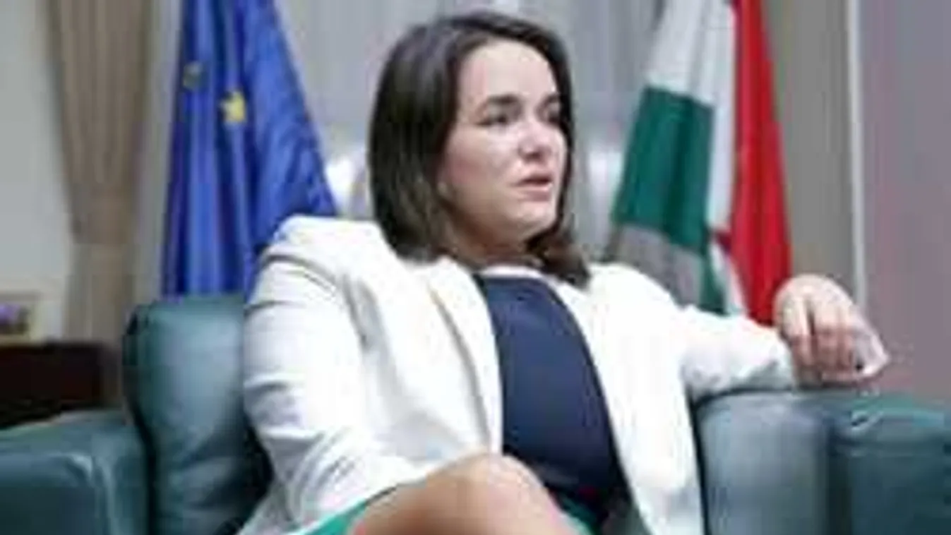 Novák Katalin: Óriási segítség a családalapításhoz