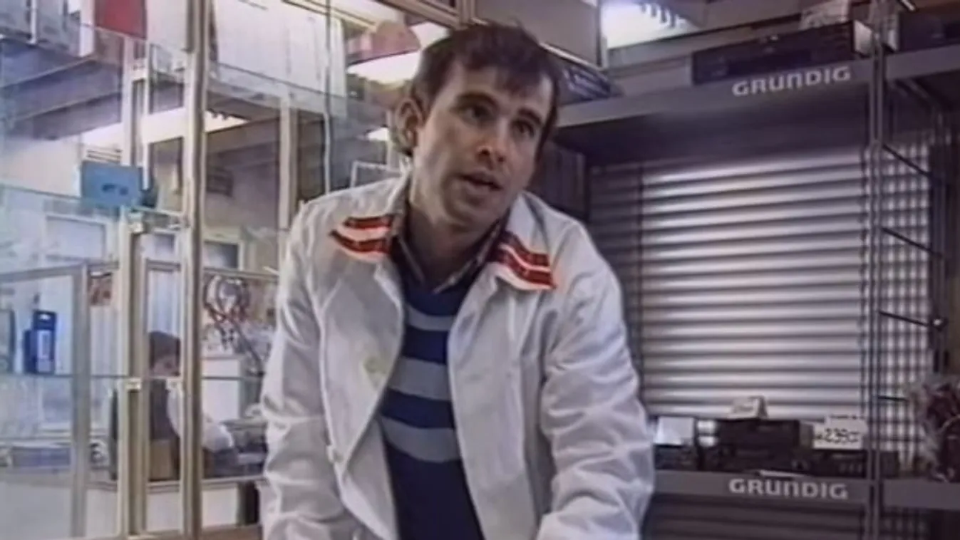 Hátborzongató videó a múltból: közös reklámfilmben szerepelt Szilágyi István és fia