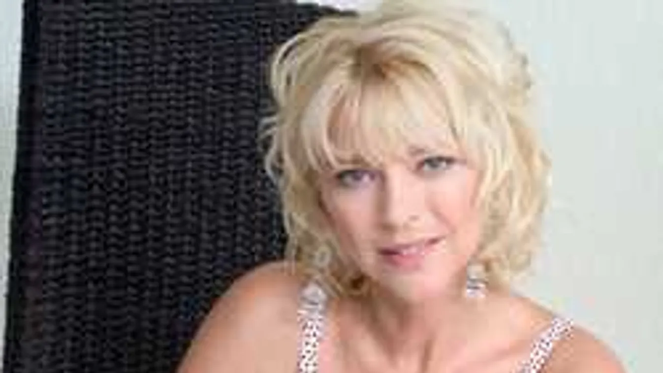 Titkolózik édesanyja előtt Nyertes Zsuzsa lánya