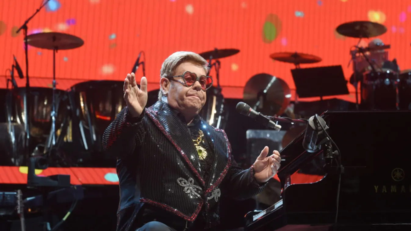 Jó ideig nem fog koncertezni Elton