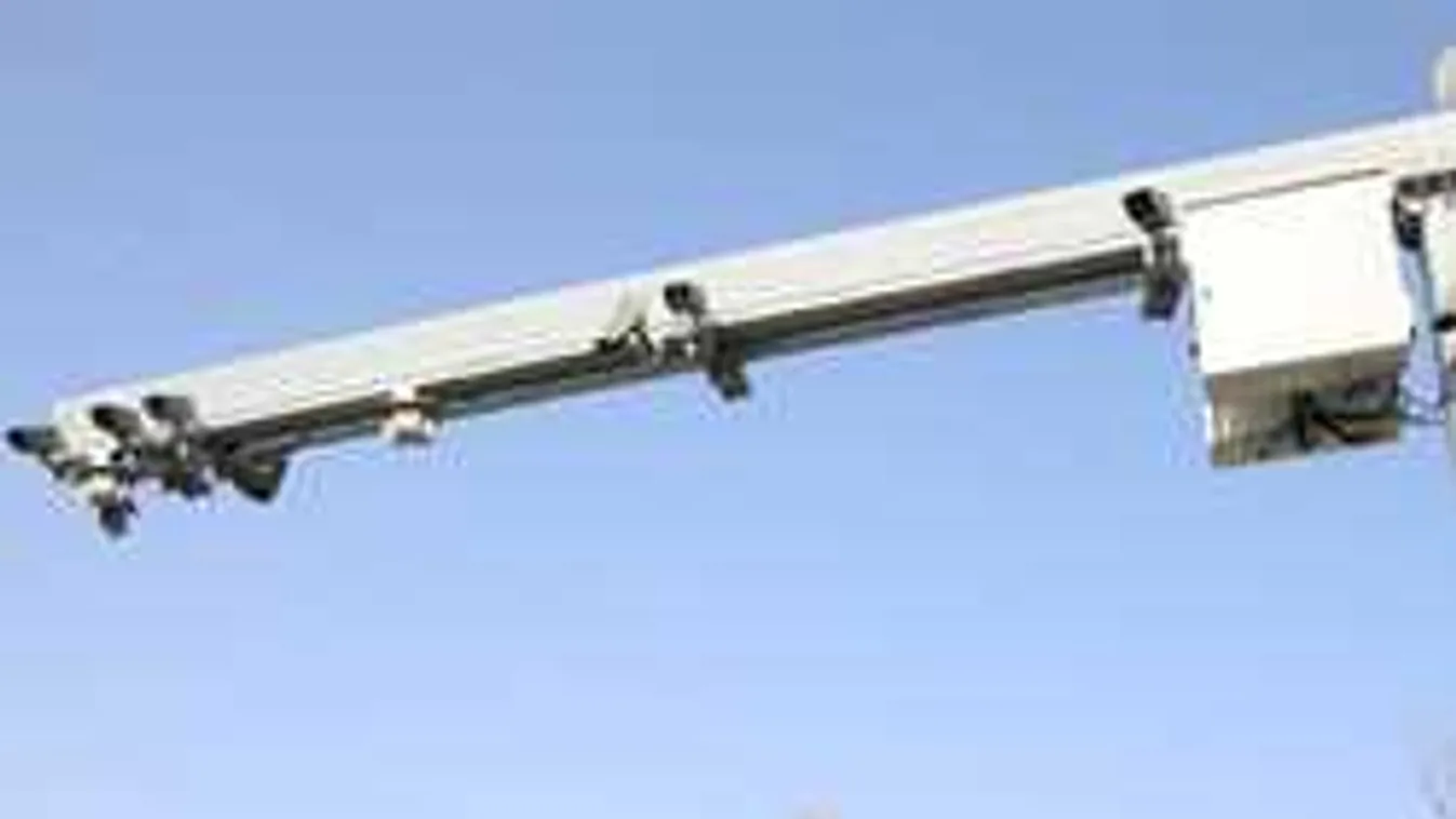 17 tonna fémhenger szabadult el az utakon egy magyar traffipax miatt