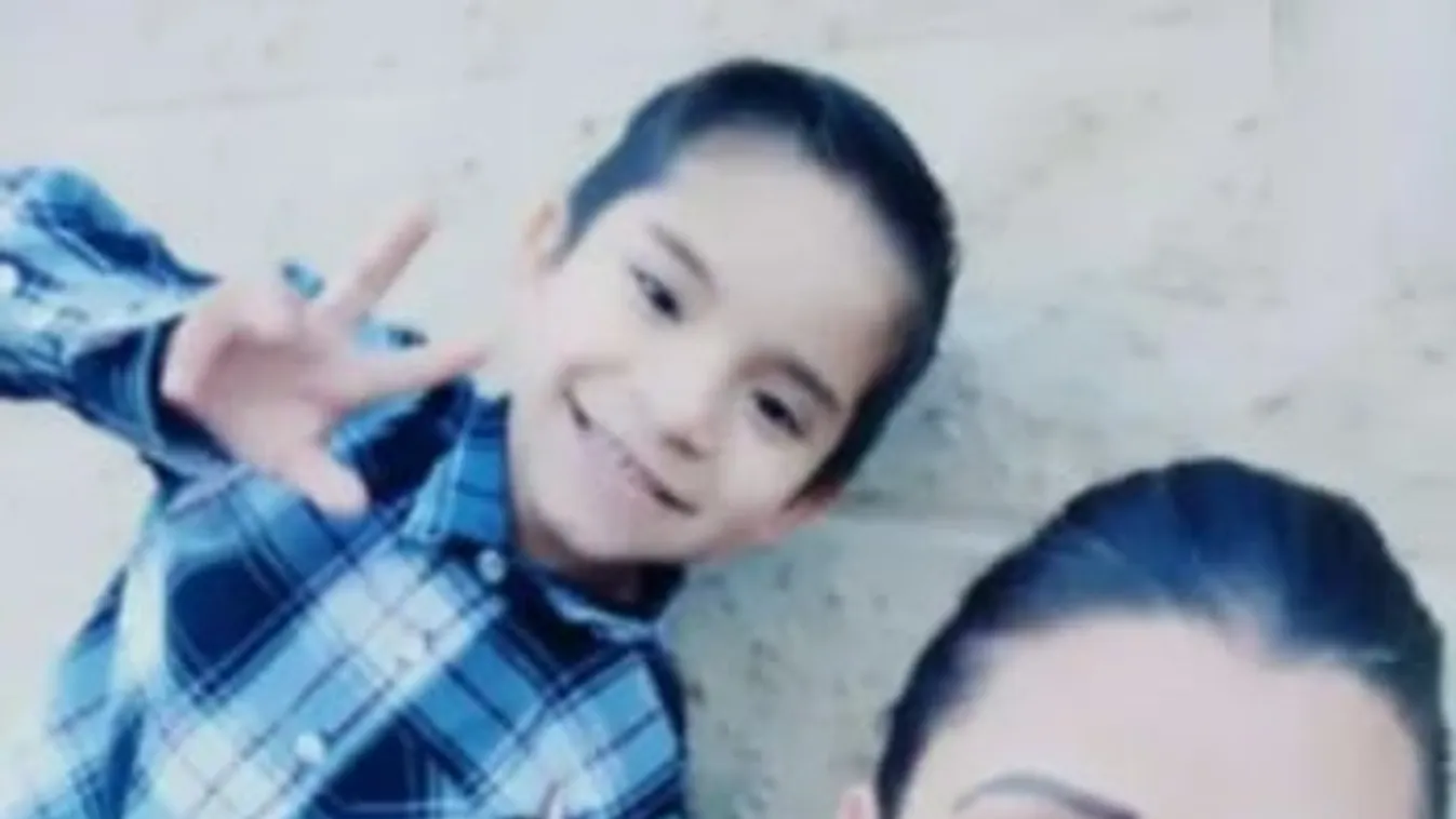 Elvágta gyermekei torkát egy nő, majd megpróbálta magának is, de abbahagyta „mert fáj”