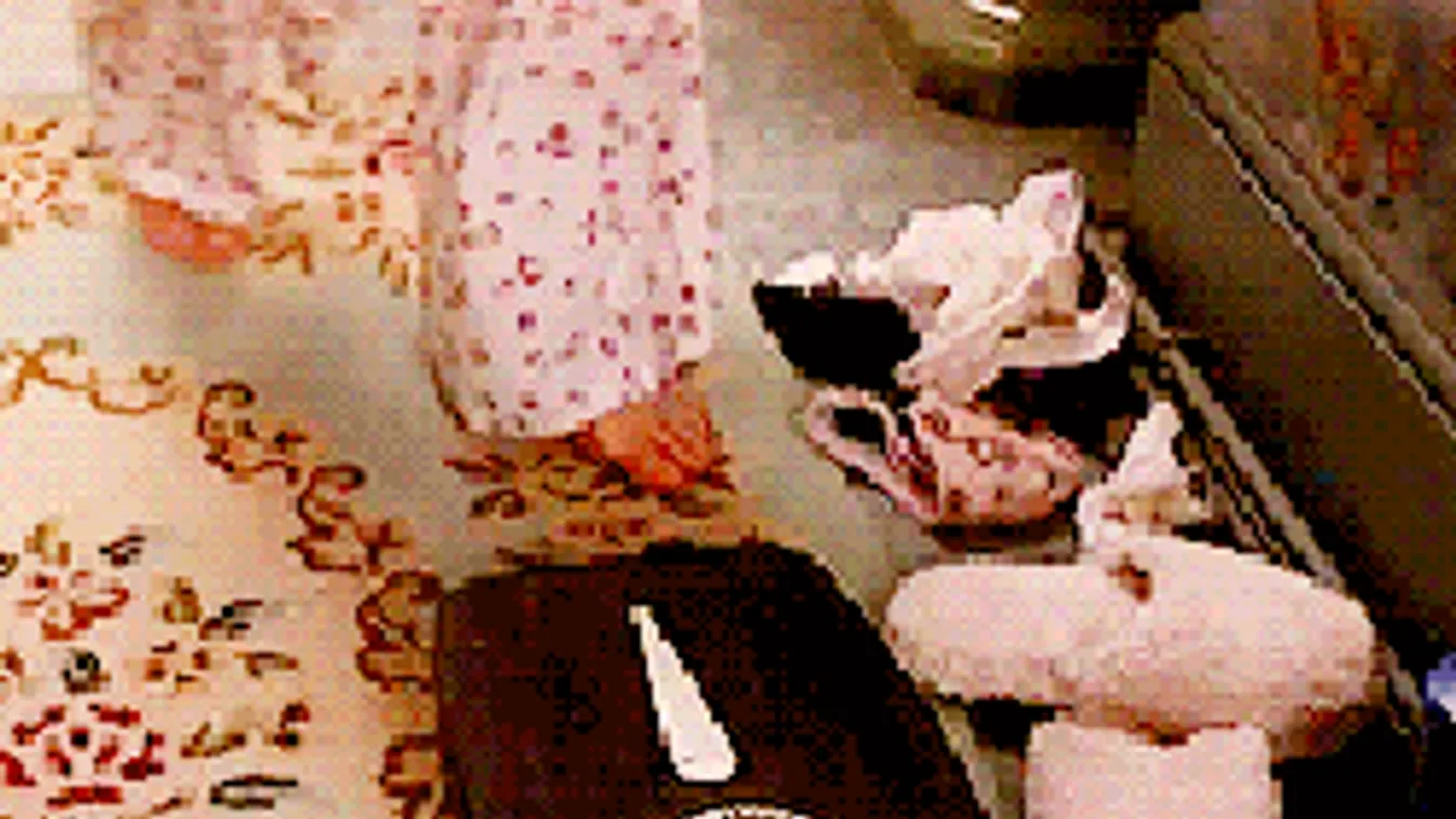 Nem hiszed el,  Bridget  Jones újra szingli  és babát vár!