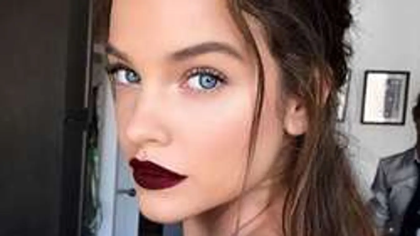 Palvin Barbi erotikus tánca a nap legjobb dolga