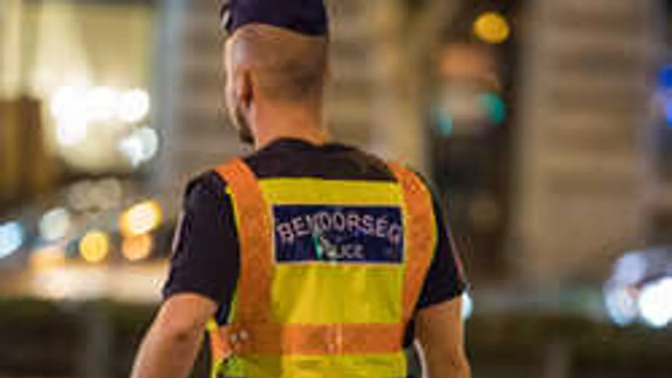 Lerohanta a rendőrség a budapesti társasházat, ezt a férfit keresték