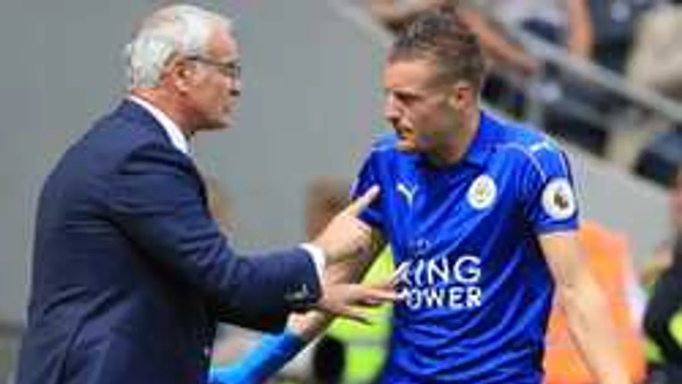 Halálosan fenyegetik, veszélyben a sztárfocista és családja élete