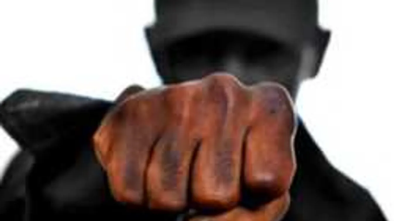 Undorító! Ököllel támadt egy hölgyre a miskolci ámokfutó