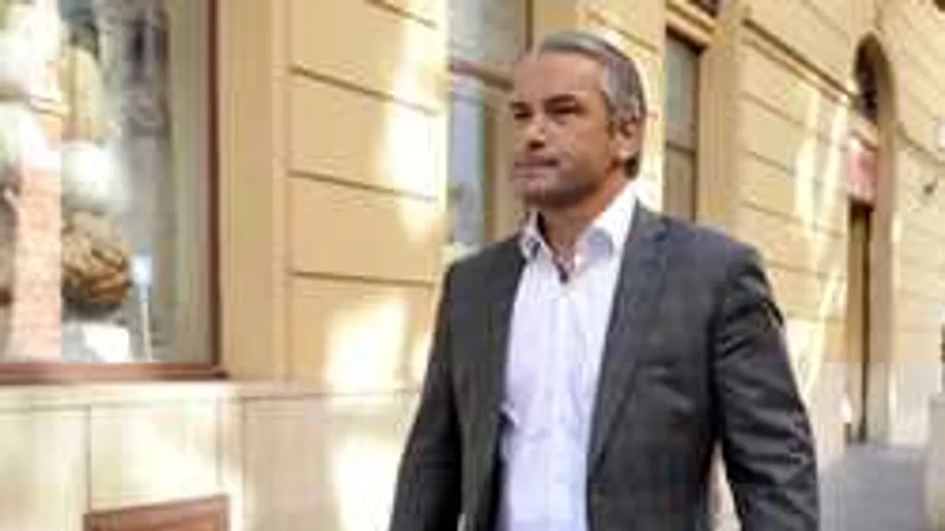 Eldőlt, ekkor rúghatják ki Storckot