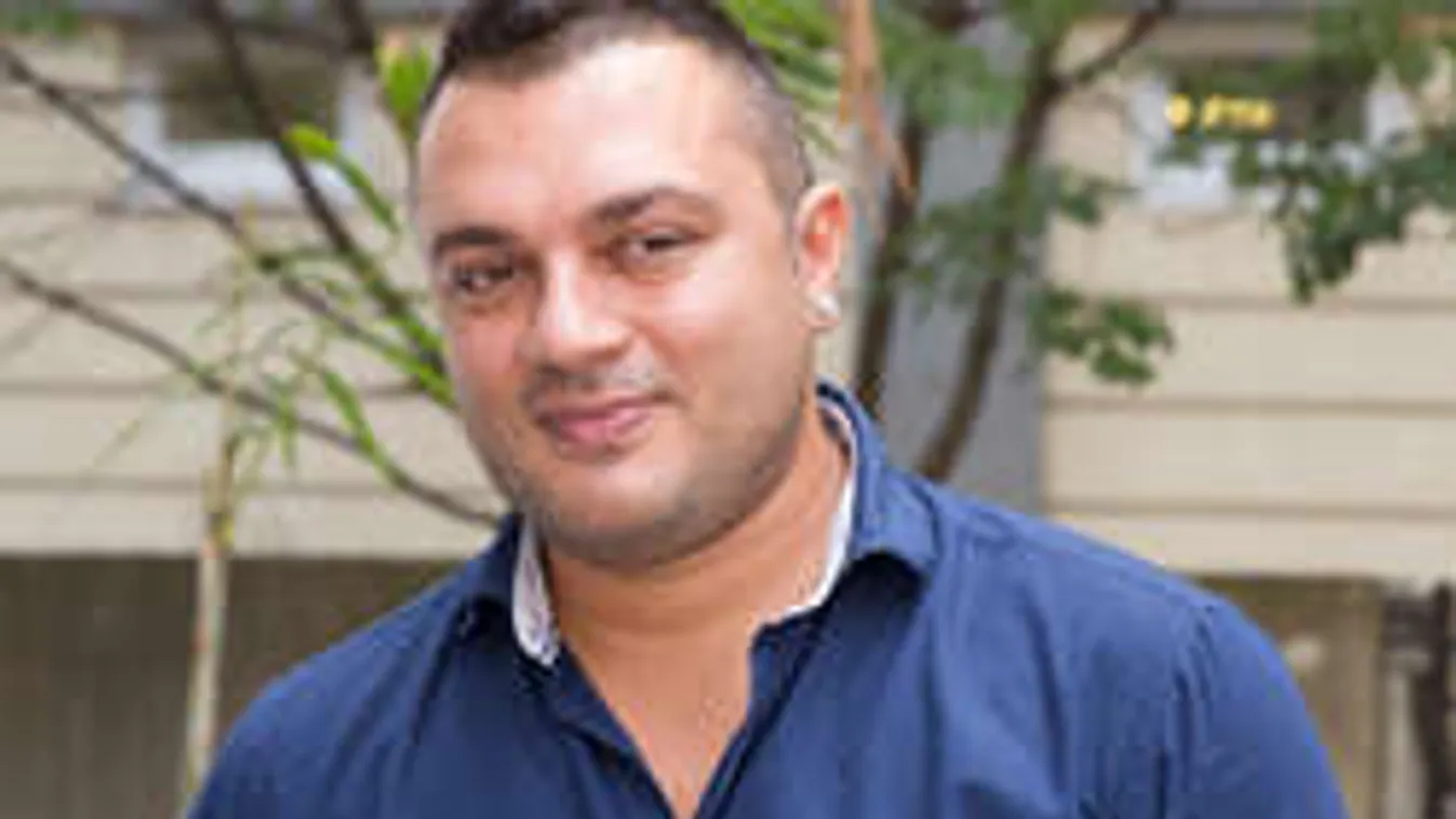 Luxussal kápráztatja el csemetéit a magyar sztár