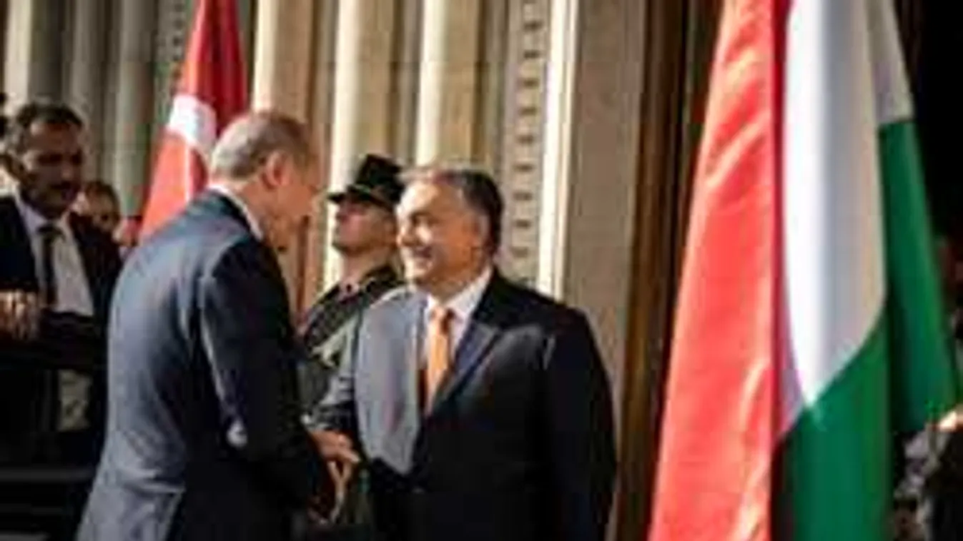 Így köszöntötte Orbán Viktor a török elnököt - videó