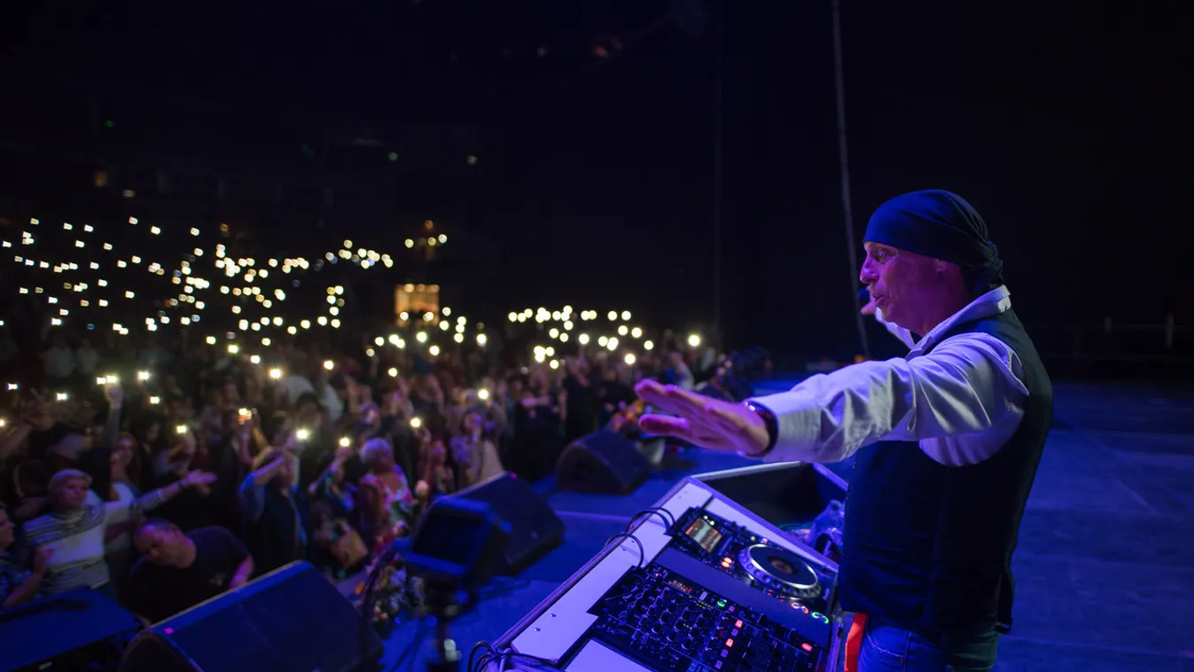 Dj Dominique élményekkel és országos összefogással segít!