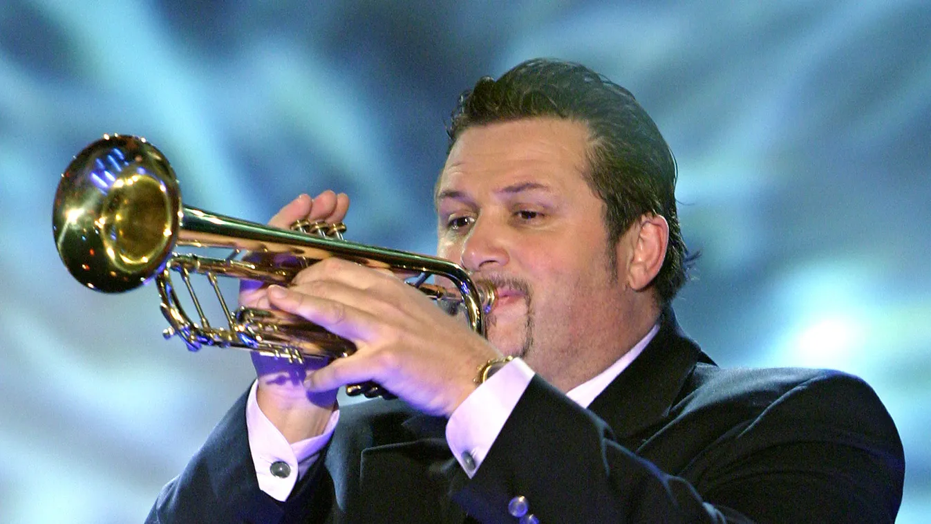 Galambos Lajcsi: Ideje szerényebben élnem