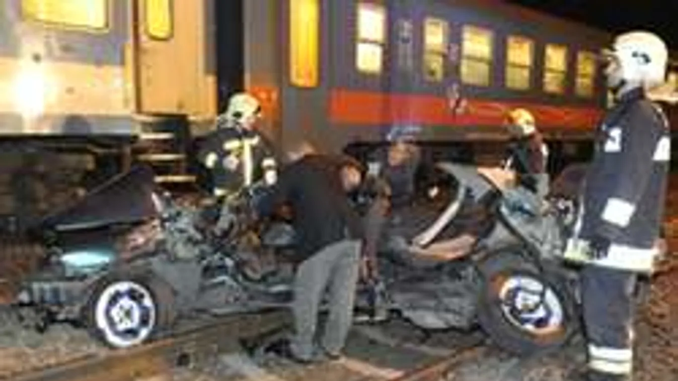 Darabokra szakadt az autó a Pilisen történt halálos vonatbalesetben!