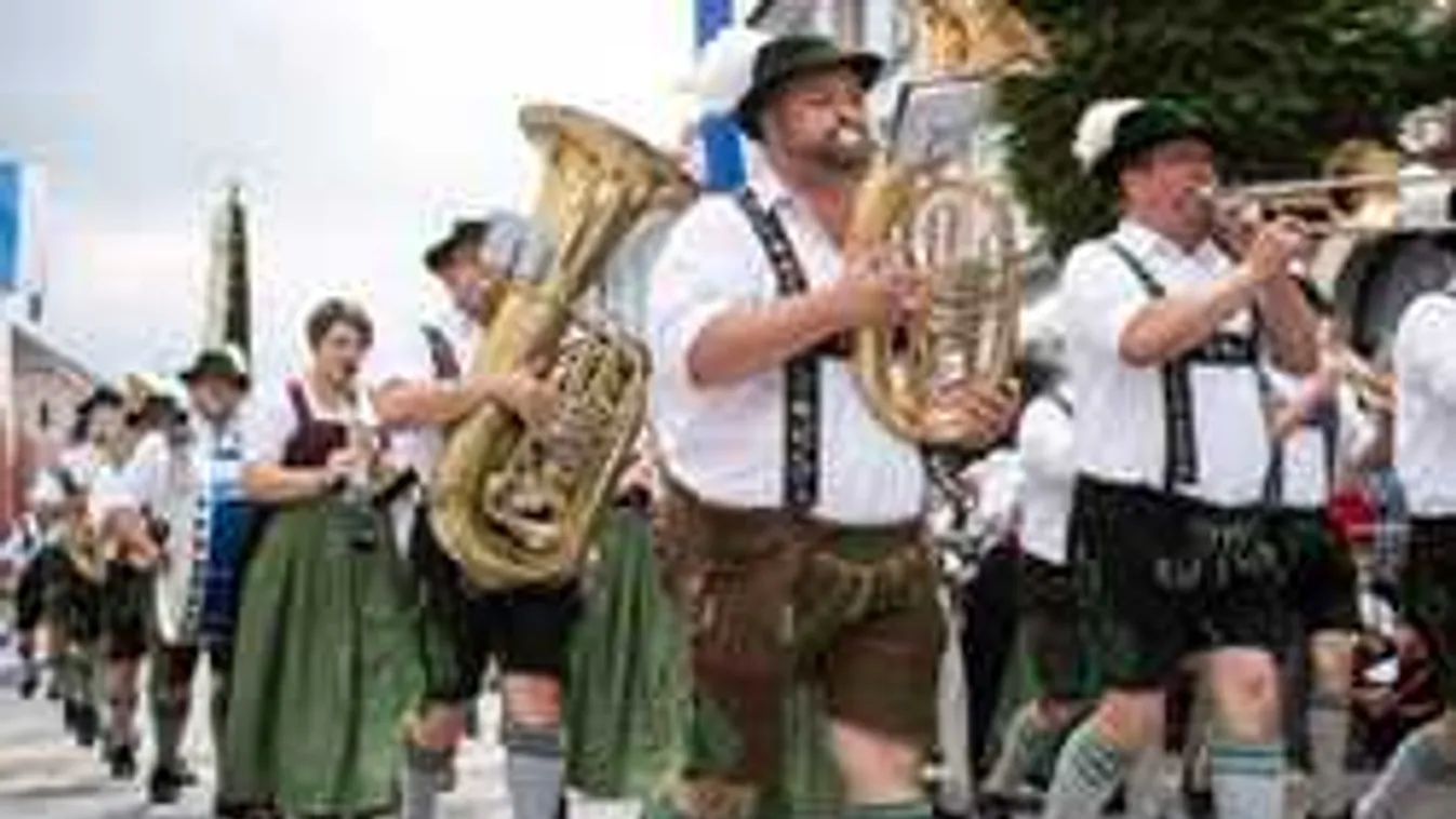 Mit mond Orbán: Vannak brüsszeli bajorok?