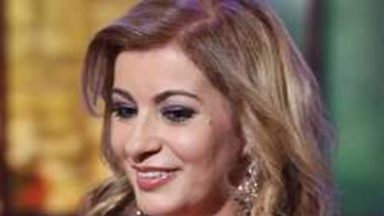 Kibuggyanó mellekkel lepte meg a rajongóit Kiszel Tünde!