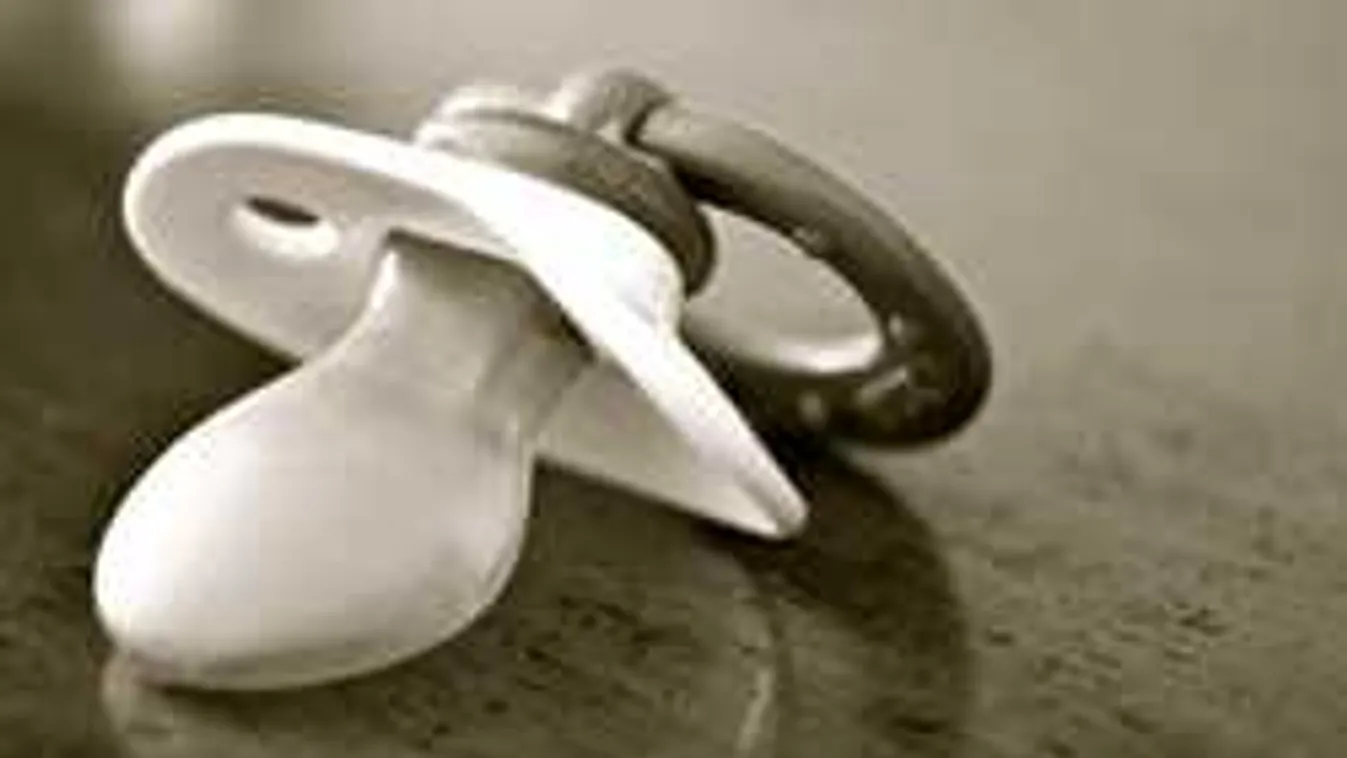 Megrázó vallomás: így tépte ki a vörösiszap édesanyja kezéből a babát