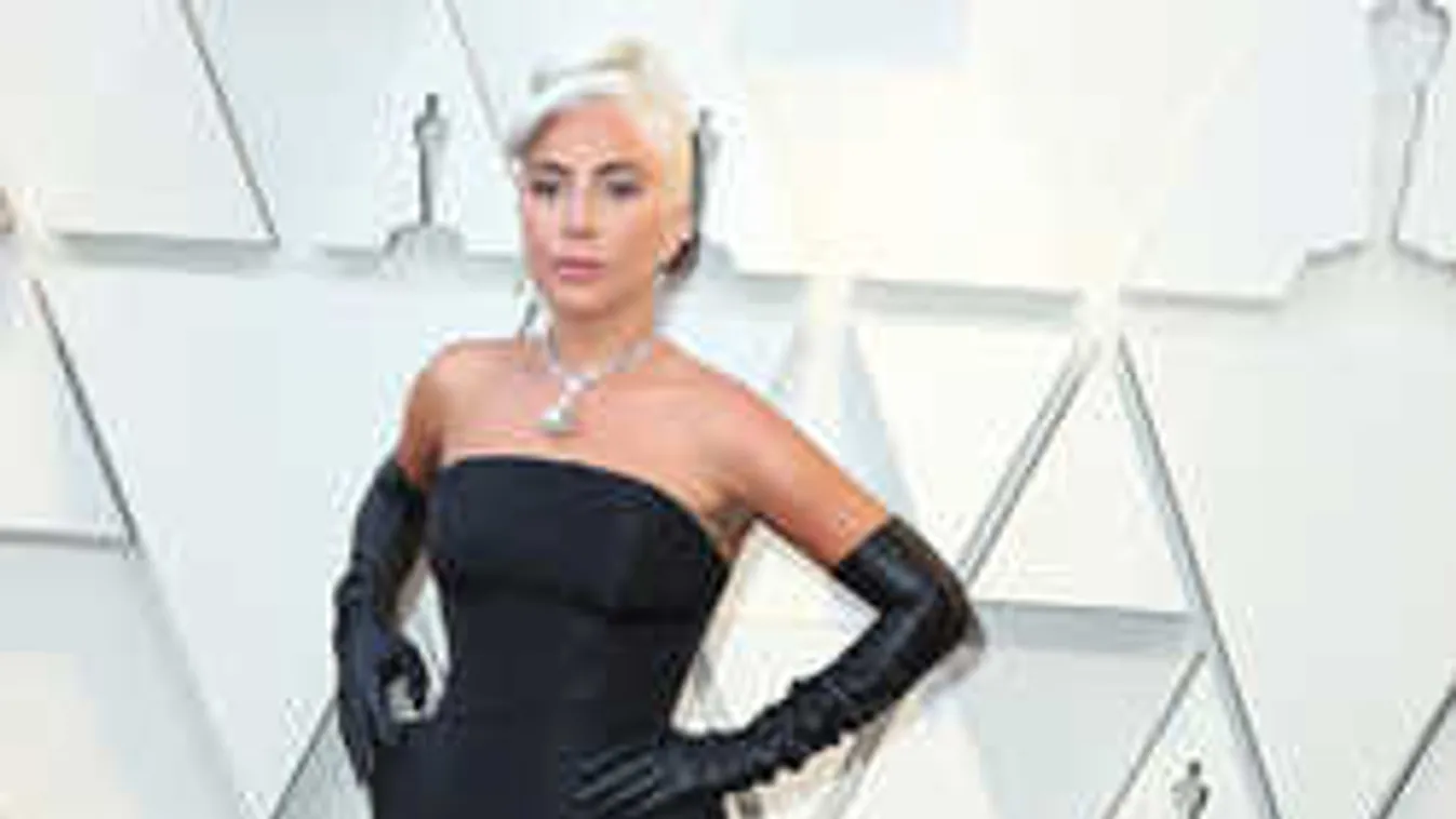 Mindenki erről beszél, így flörtölt nyilvánosan a sztárapuka