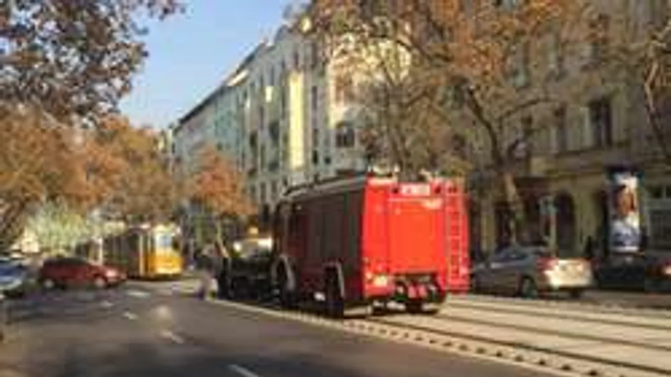 Megbénította a fővárost a Gellért téri baleset! - Fotók