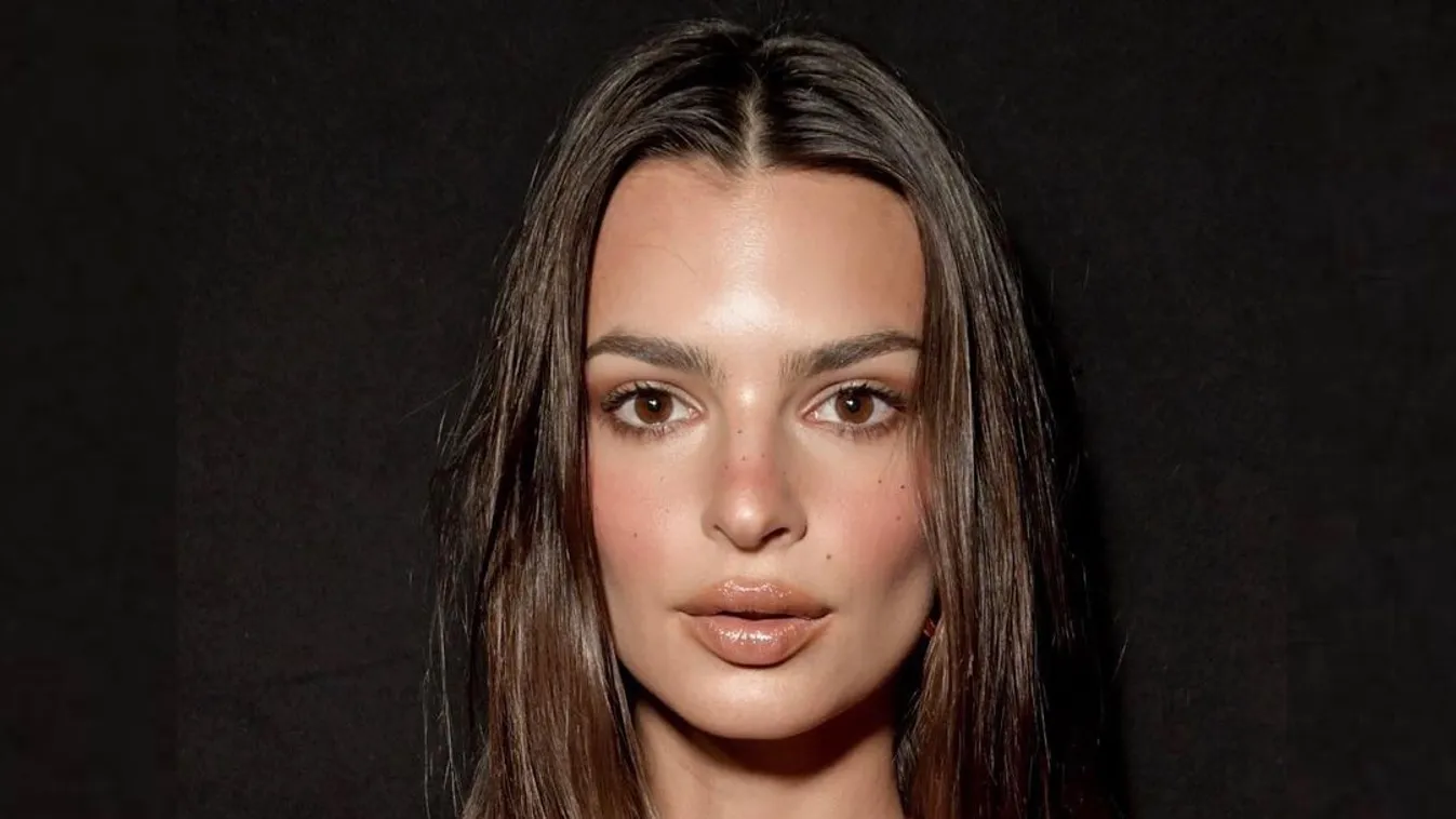 Emily Ratajkowski meztelen terhes felvételekkel árasztotta el az internetet