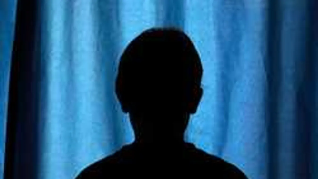 Borzalmas információkat árult el a pedofil tanárról a 11 éves fiú édesanyja