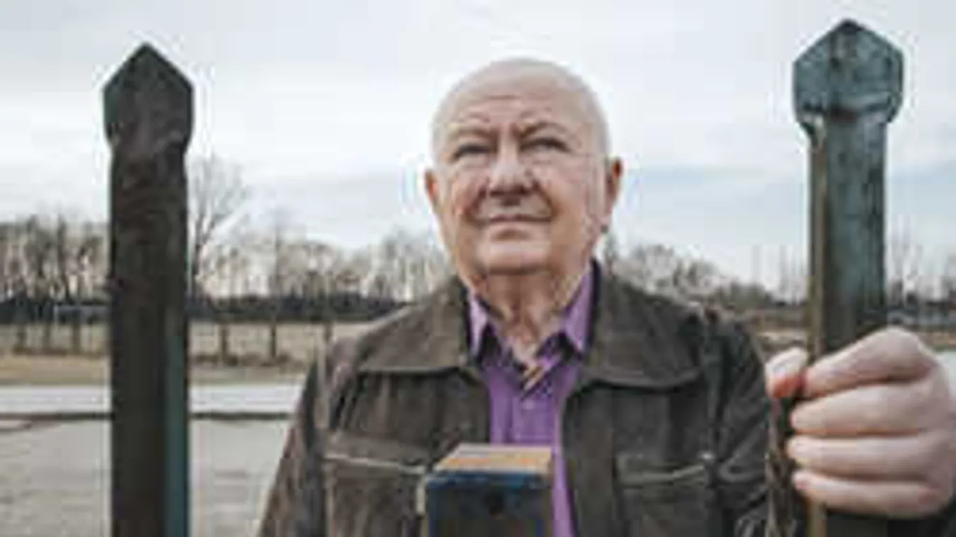 Könnyes búcsú: Megérkeztek az első fotók Stadler József temetéséről