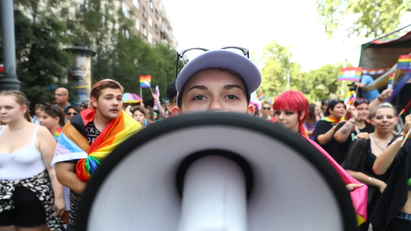Így vonul át a Pride-menet 2021-ben Budapesten – videó