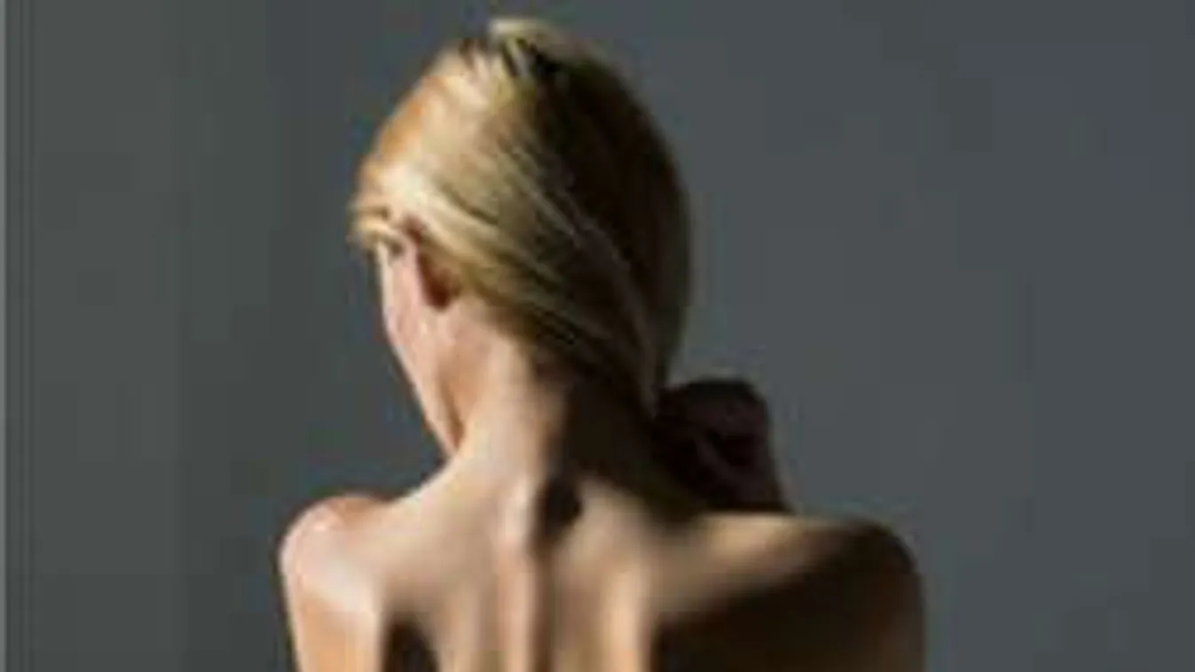 Hoppá: Fizet a meztelenkedésért a magyar egyetem!