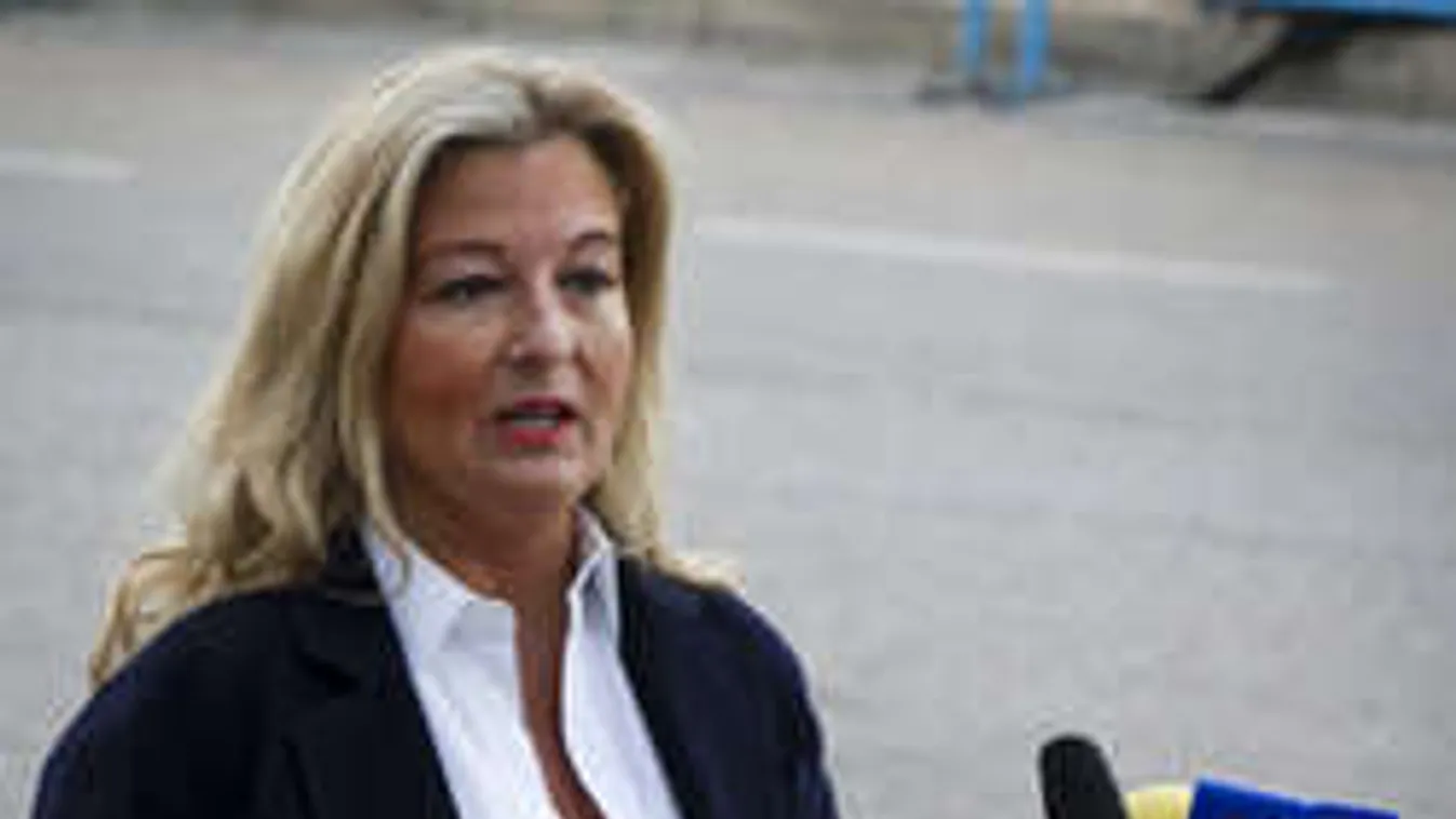 8 év börtön fenyegeti a spanyol király adócsalással vádolt nővérét