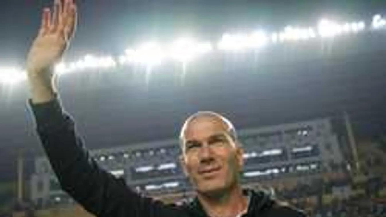 Zidane munkát vállal? Õ mentheti meg a sztárcsapatot