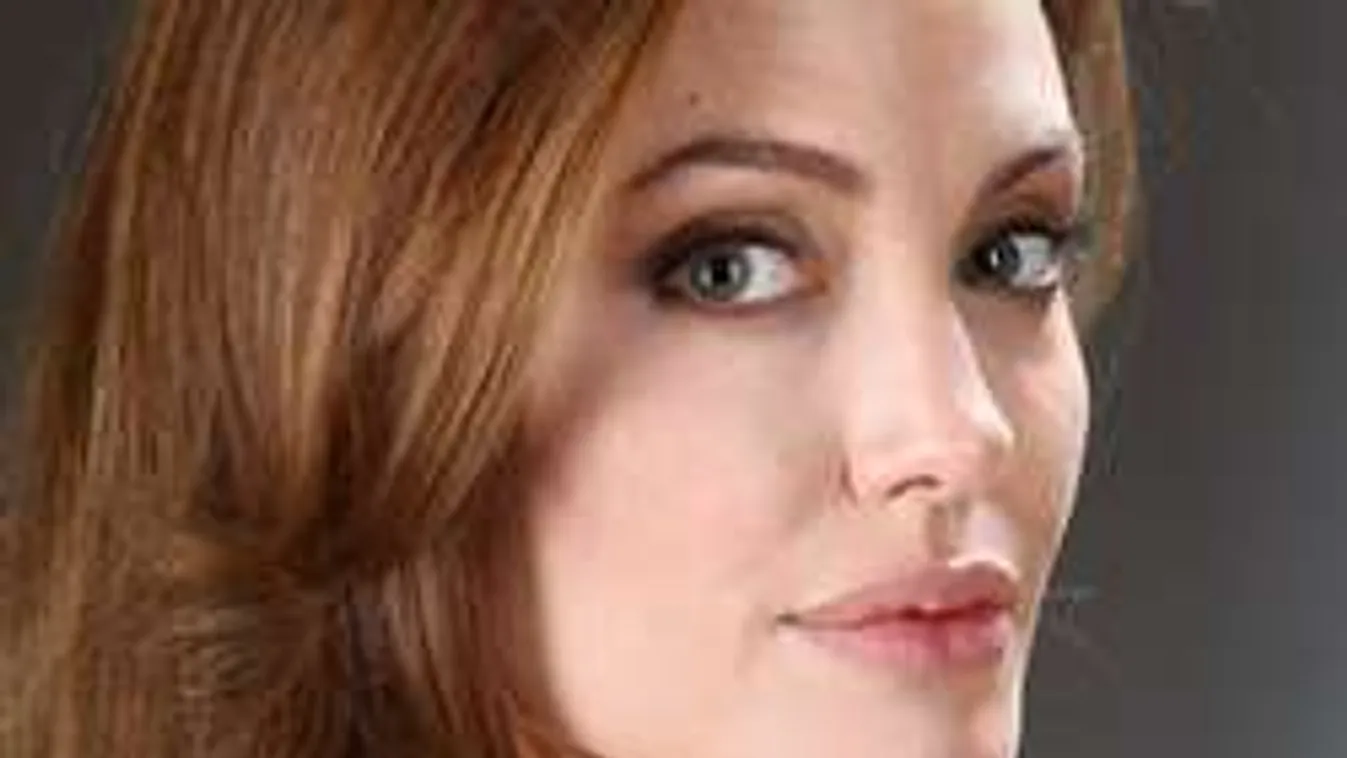 Angelina Jolie újabb gyerekeket fogadott örökbe