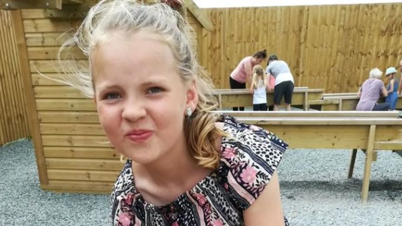 Már sosem ért be az iskolába: brutális balesetben meghalt az angyalarcú 11 éves kislány