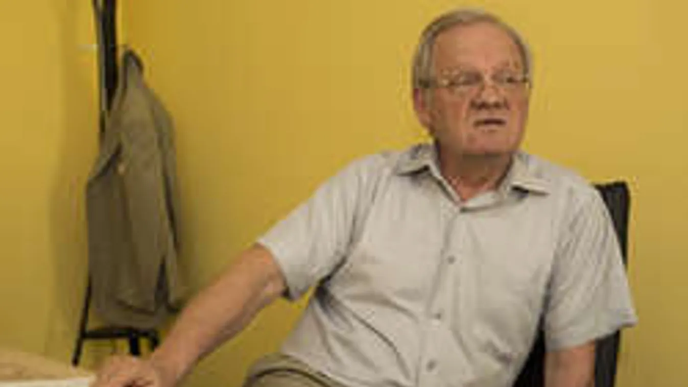 Rosszul lett az ál-Petőfi temetésen a kazánkirály. Putyin nem jött el.