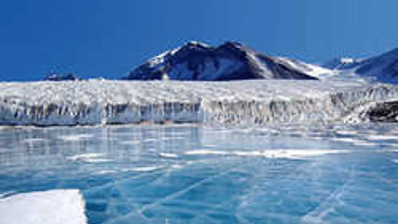 Kettéhasadt az Antarktisz: Itt a világvége?