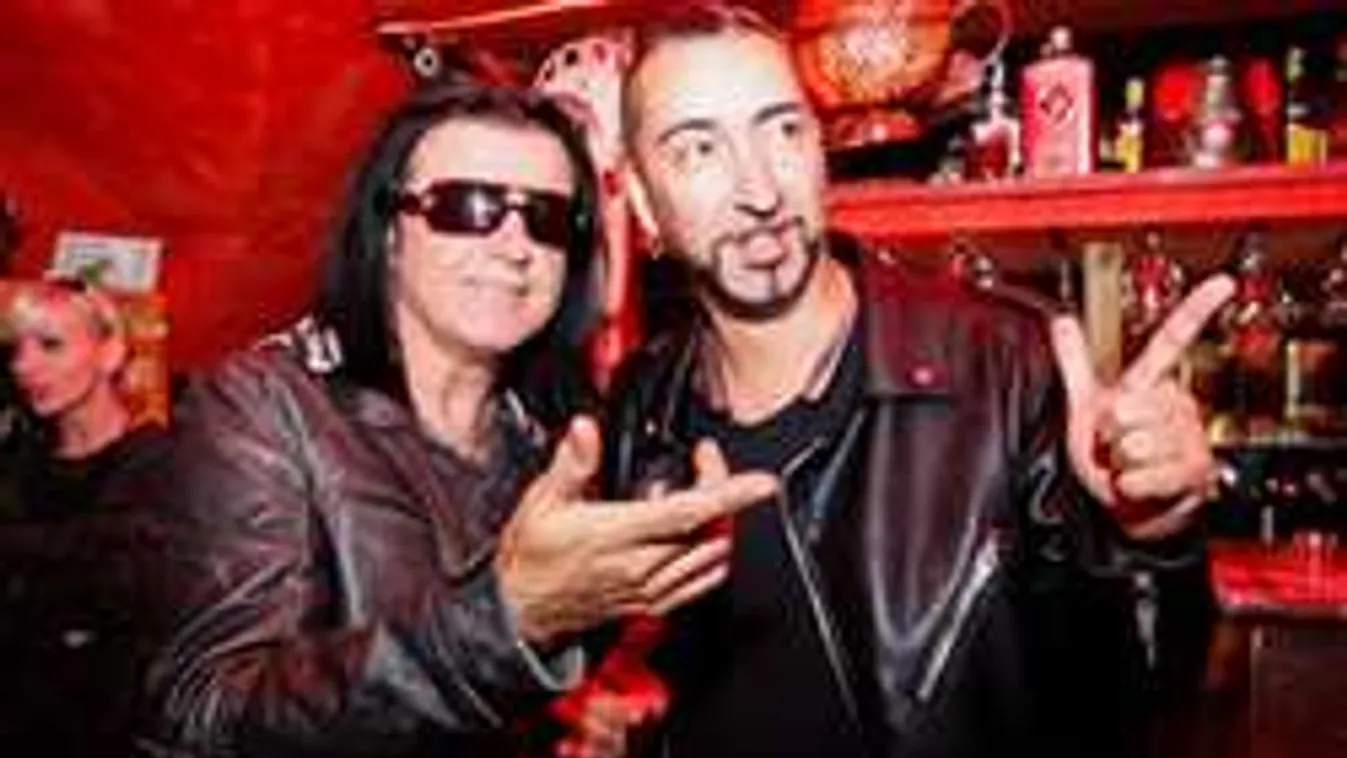 A szexre épít Kozso újra kinyitott teaháza!