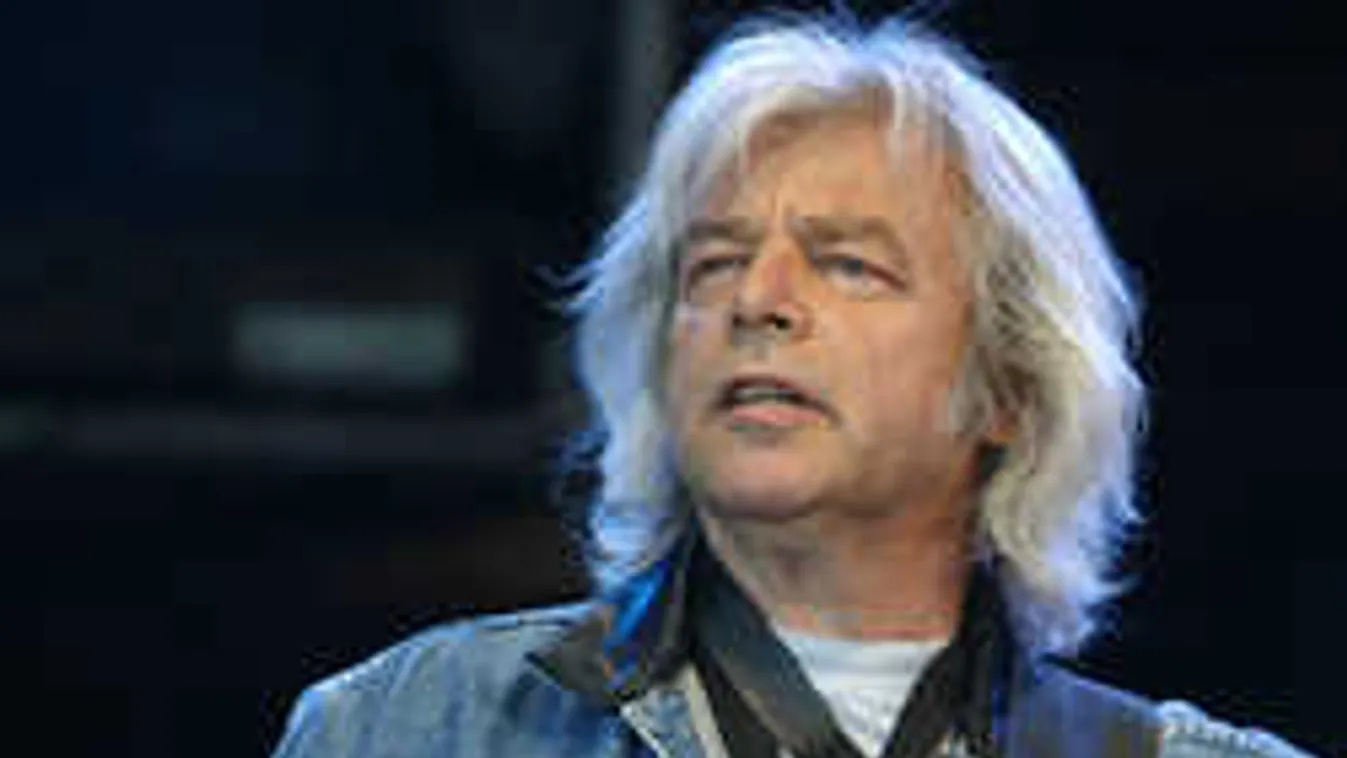 Áron alul kelt el Somló Tamás villája