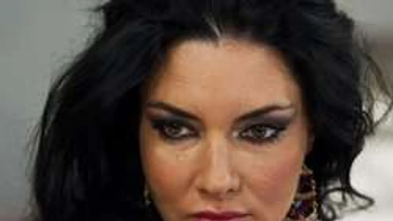 Hosszú próbálkozás után lemondott a közös babáról a magyar színészpár!