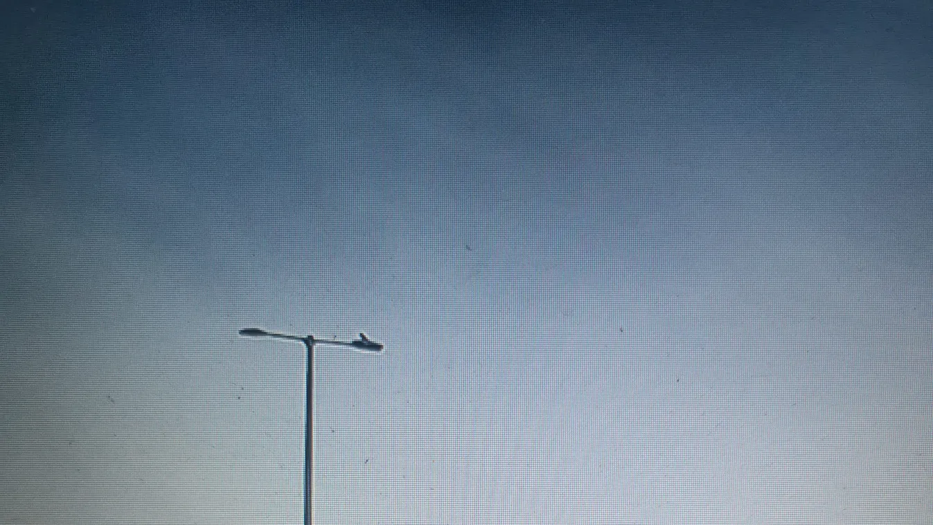 Most érkezett: Tömegkarambol történt az Árpád hídon, brutális a dugó