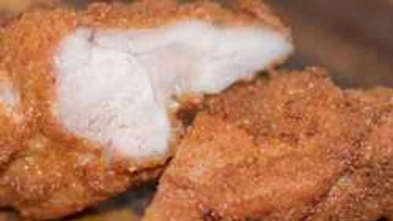 Szuperegészséges lett a rántott csirke: így panírozz liszt és morzsa nélkül!