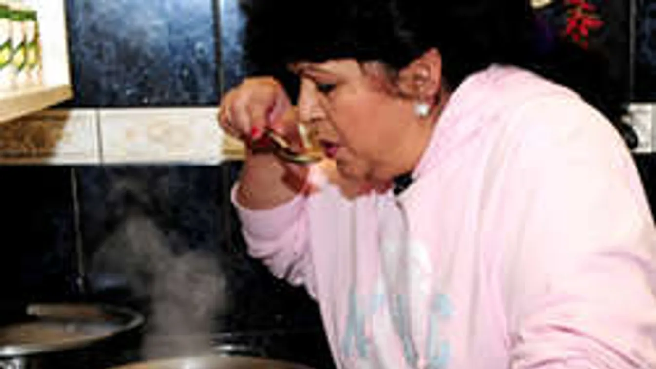 Íme, Bangó Margit titkos, pünkösdi kakasreceptje!