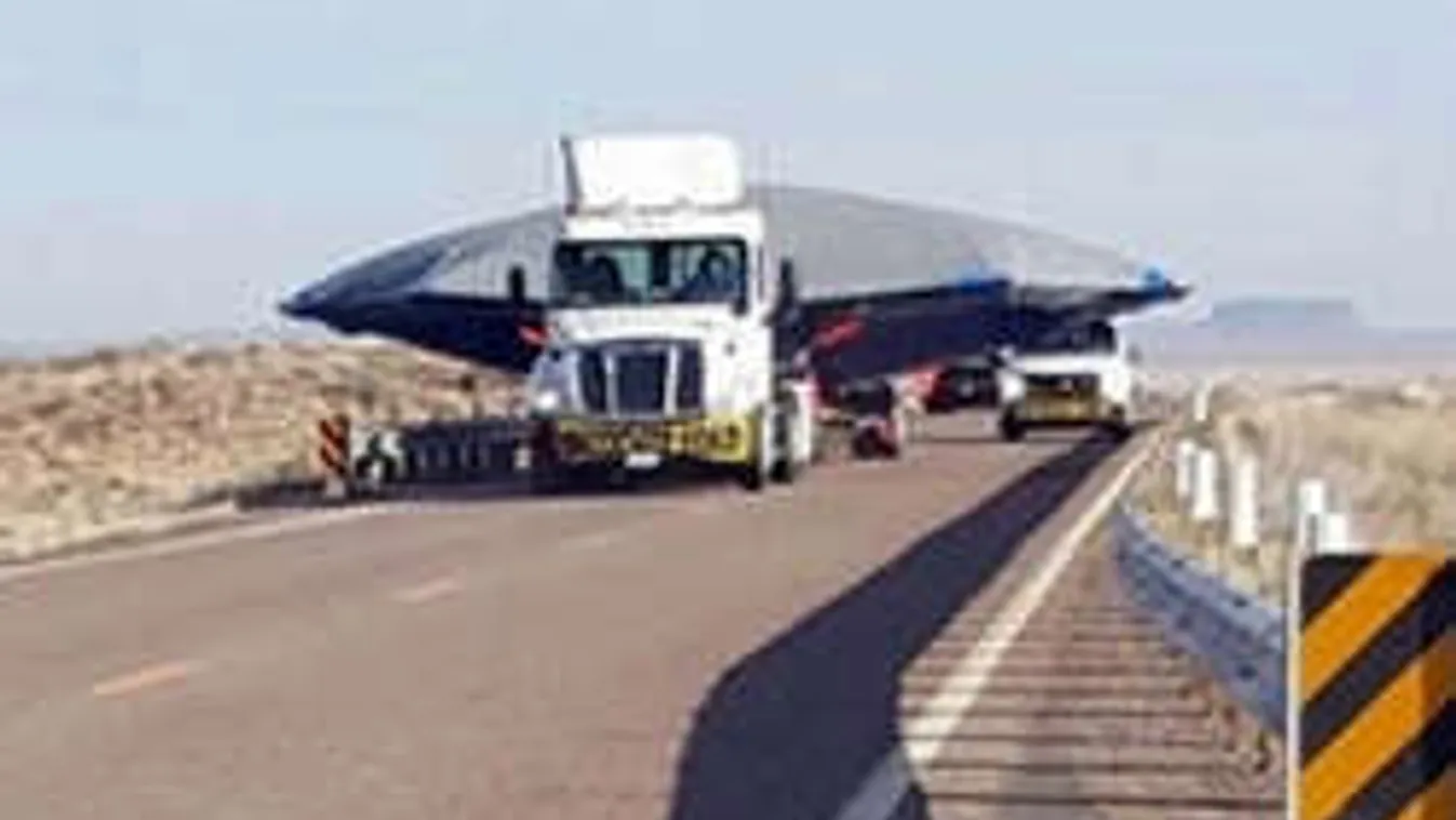 Kamionon szállítottak egy óriási csészealjat a hírhedt 51-es körzetbe