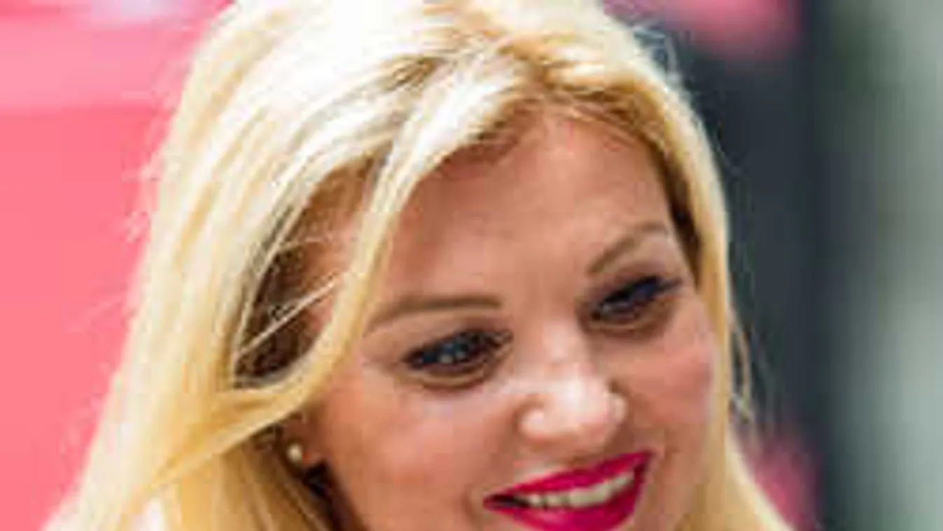 Új külsővel állt a kamerák elé Liptai Claudia!