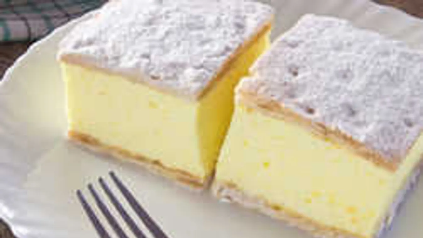 Így készül a legfinomabb házi krémes! Gyúrni sem kell hozzá