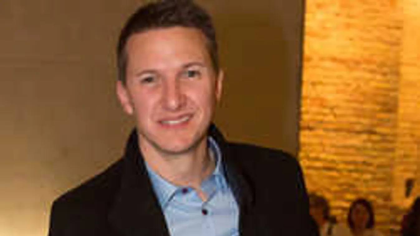 Kitálalt a magyar sztárénekes: intim titkok az esküvőről