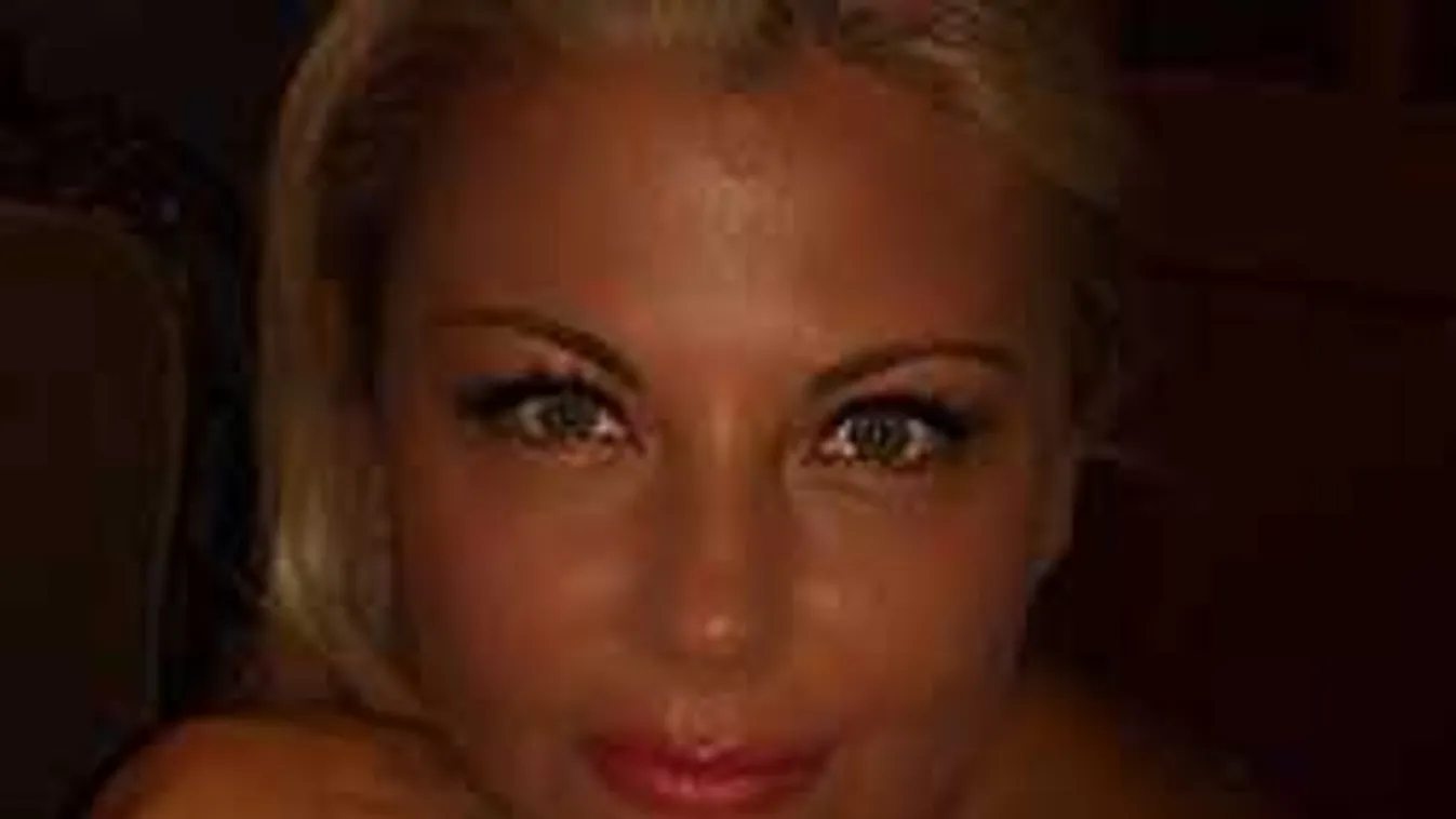 Nem hiszel majd a szemednek, így focizik a magyar sztár kisfia - Videó