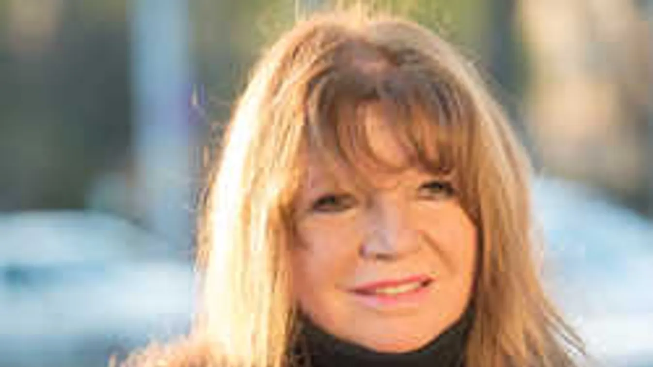 Rengeteg pénzt kaszálhatna hétfőn Zalatnay Cini