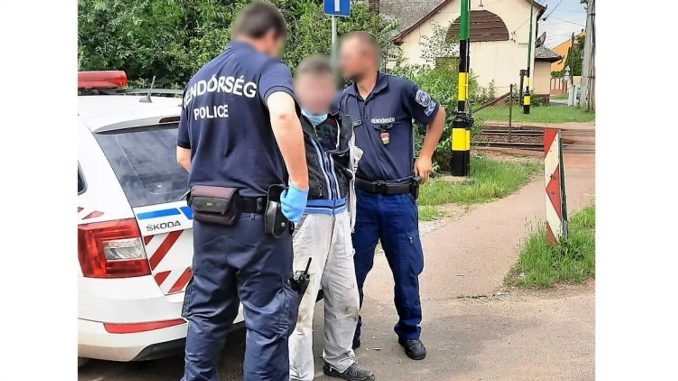 A tapétavágó kés is előkerült: verekedés tört ki a debreceni távolsági buszon