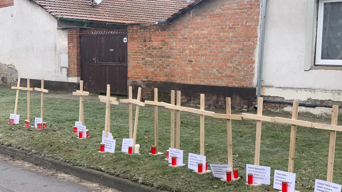 Veronai busztragédia: így tiltakoztak a gyászoló szülők