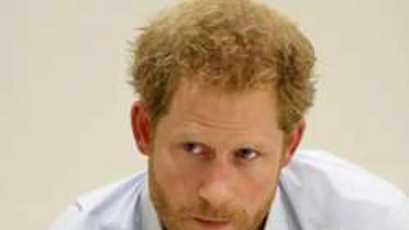 Megrázó vallomás: Ez gyötri évtizedek óta Harry herceget!