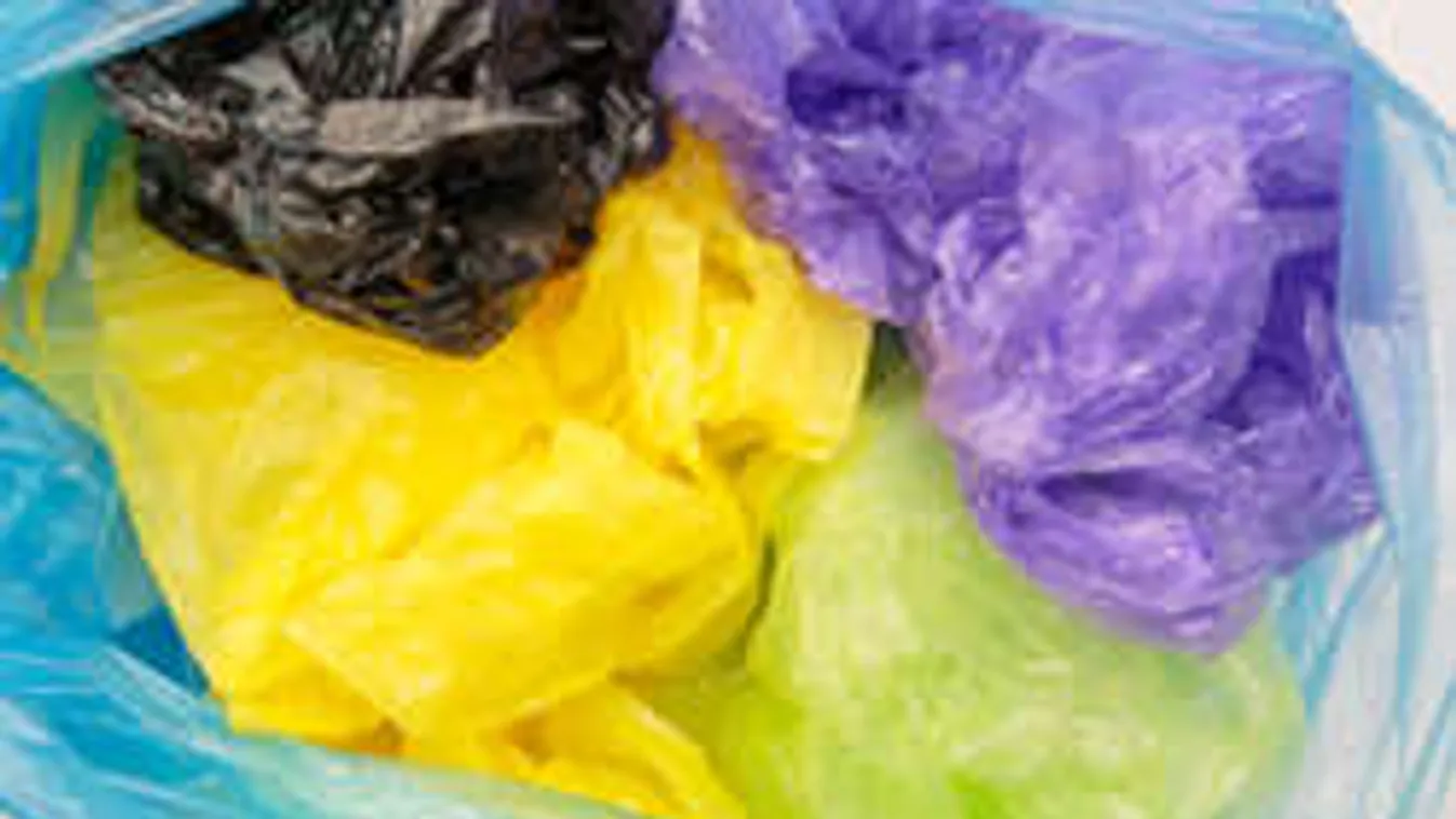 Szanaszét hevernek a használt nejlonzacskók? Így használd fel újra